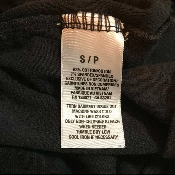 4/$10 - Y2K Aeropostale Long Sleeve Scoop-Neck Top - Picture 7 of 7